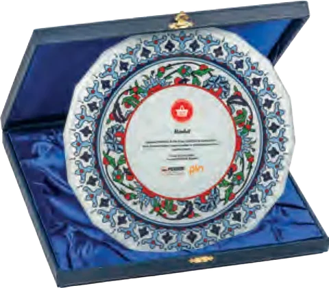 Kutulu Kristal Plaket · EKT-450